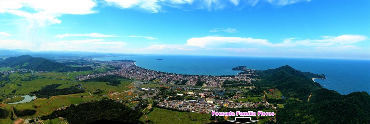 Pousada Familia Flores Penha  Exterior photo